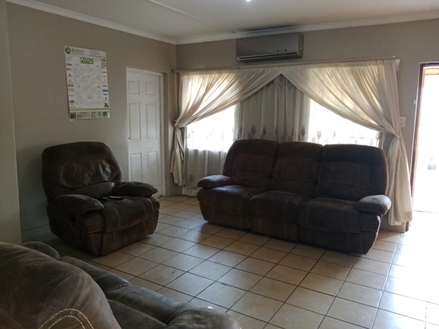 5 Bedroom Property for Sale in Raisethorpe KwaZulu-Natal