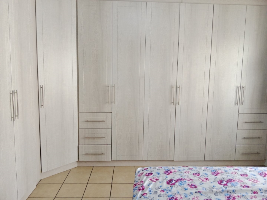 5 Bedroom Property for Sale in Raisethorpe KwaZulu-Natal