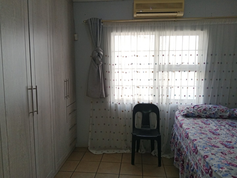 5 Bedroom Property for Sale in Raisethorpe KwaZulu-Natal