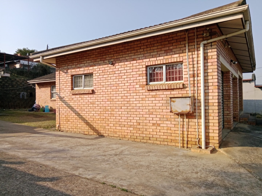 5 Bedroom Property for Sale in Raisethorpe KwaZulu-Natal