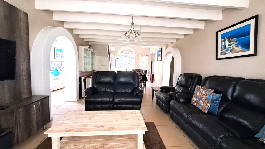 3 Bedroom Property for Sale in Port Edward KwaZulu-Natal