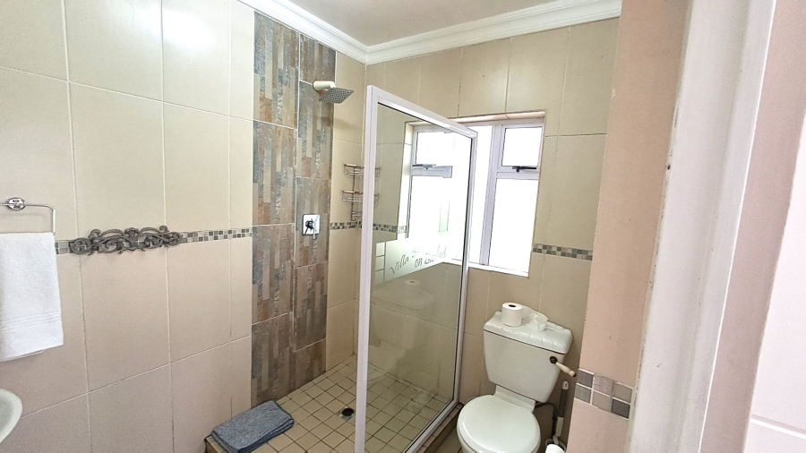 3 Bedroom Property for Sale in Port Edward KwaZulu-Natal