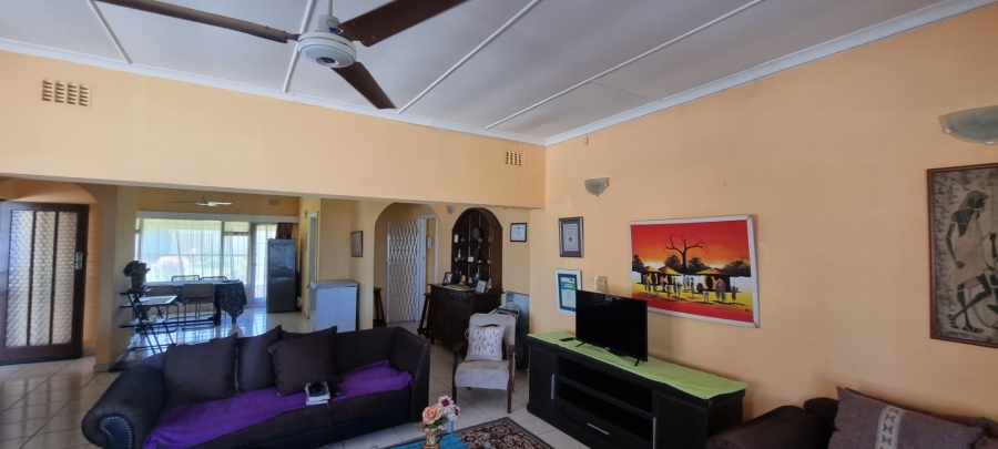 4 Bedroom Property for Sale in St Michaels On Sea KwaZulu-Natal