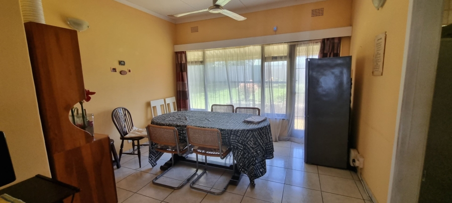 4 Bedroom Property for Sale in St Michaels On Sea KwaZulu-Natal