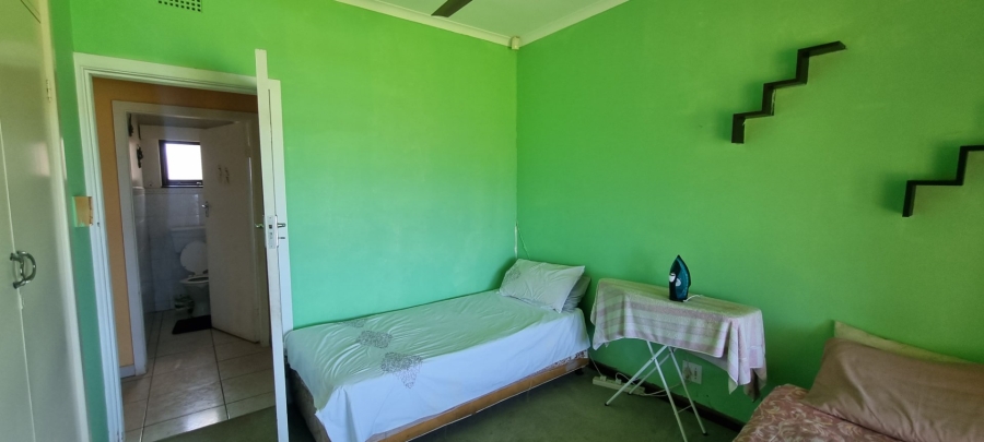 4 Bedroom Property for Sale in St Michaels On Sea KwaZulu-Natal