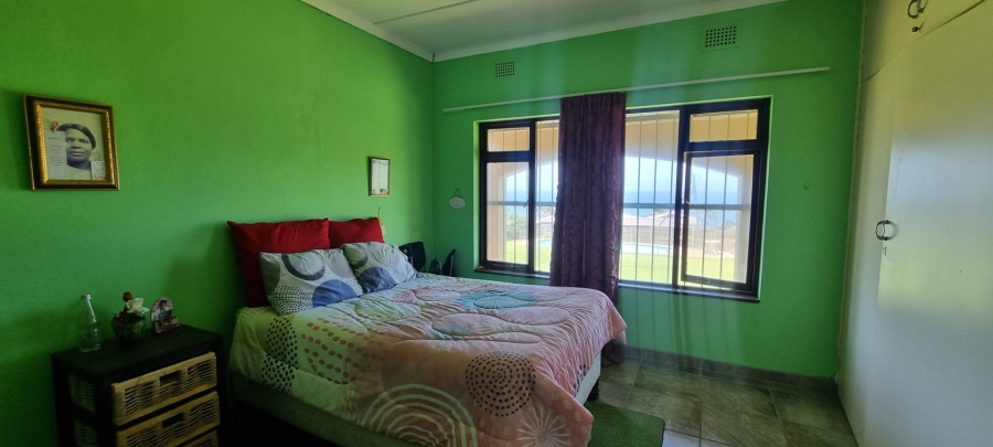 4 Bedroom Property for Sale in St Michaels On Sea KwaZulu-Natal