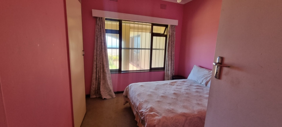 4 Bedroom Property for Sale in St Michaels On Sea KwaZulu-Natal
