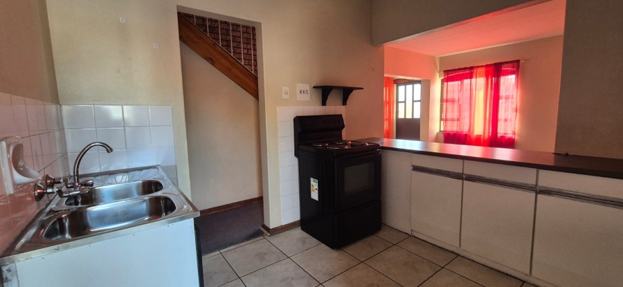 2 Bedroom Property for Sale in Huttenheights KwaZulu-Natal