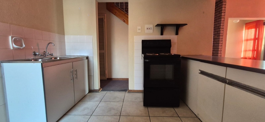 2 Bedroom Property for Sale in Huttenheights KwaZulu-Natal