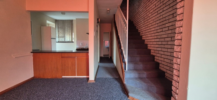 2 Bedroom Property for Sale in Huttenheights KwaZulu-Natal
