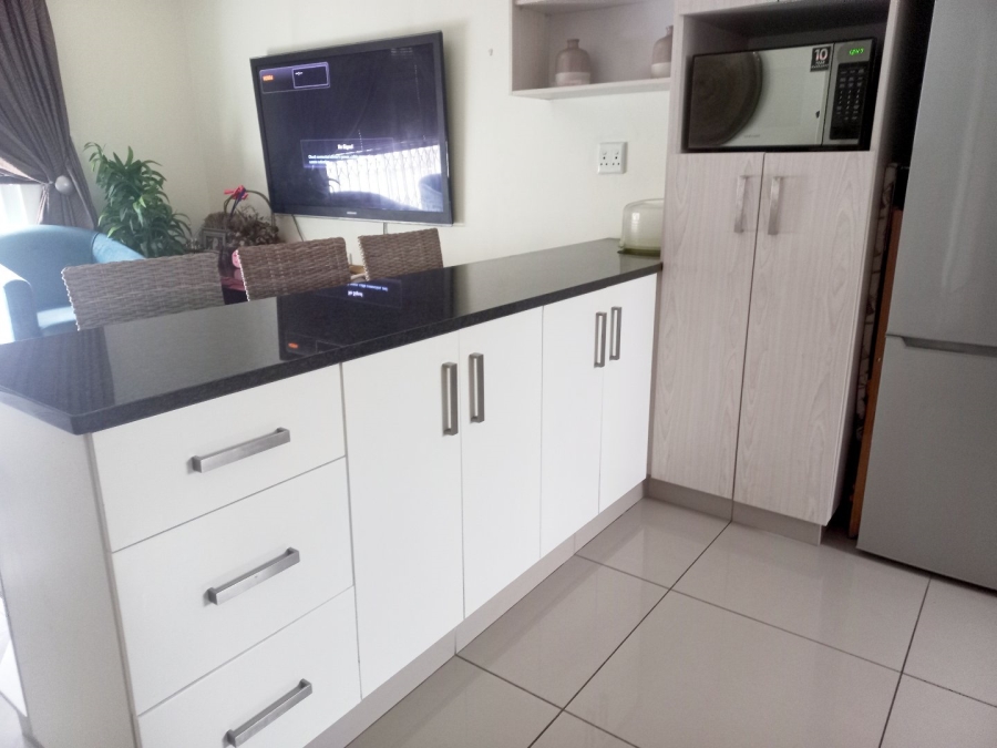 To Let 2 Bedroom Property for Rent in Warrenton KwaZulu-Natal