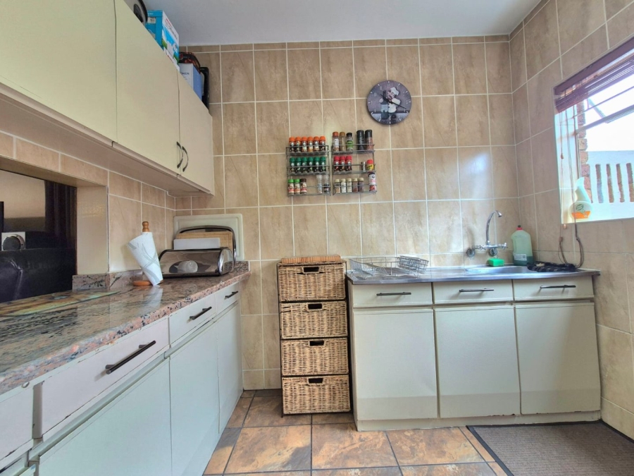 3 Bedroom Property for Sale in Huttenheights KwaZulu-Natal