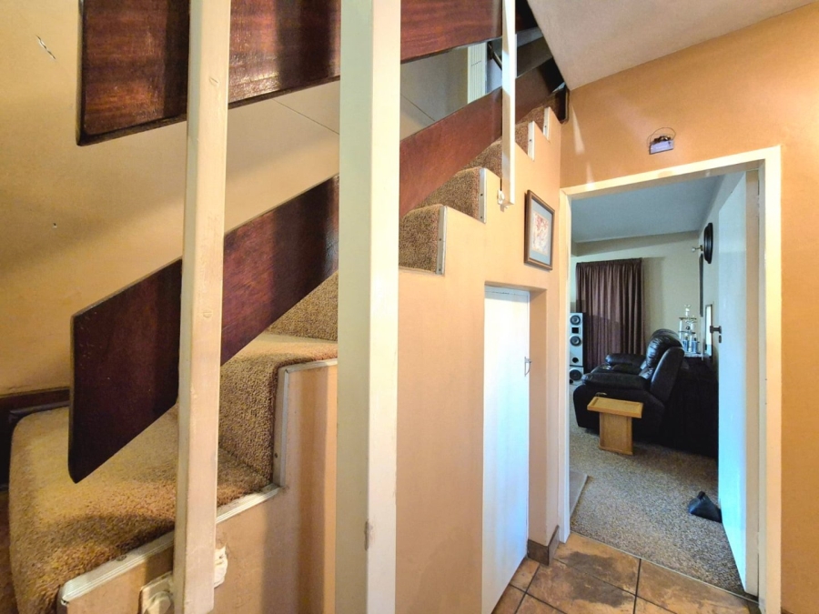 3 Bedroom Property for Sale in Huttenheights KwaZulu-Natal