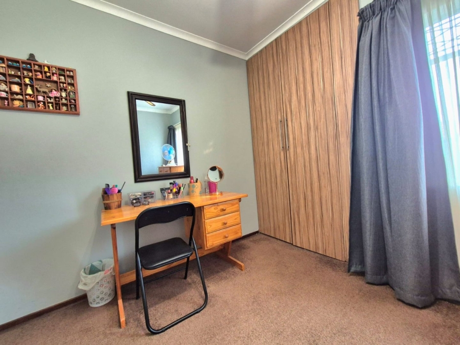 3 Bedroom Property for Sale in Huttenheights KwaZulu-Natal