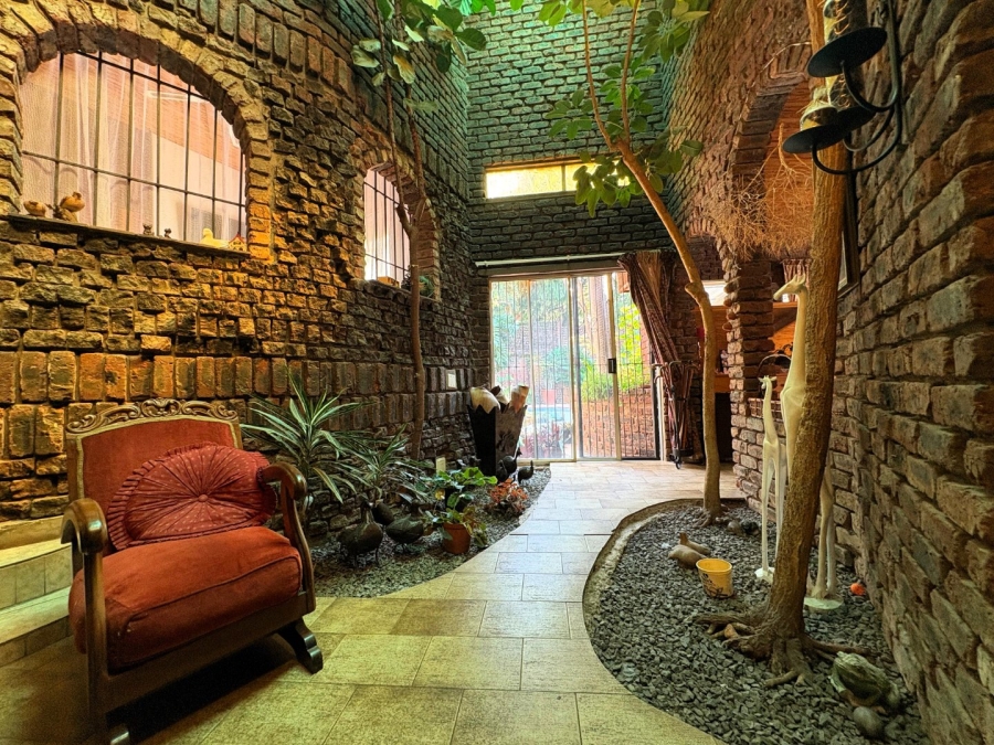 4 Bedroom Property for Sale in Huttenheights KwaZulu-Natal