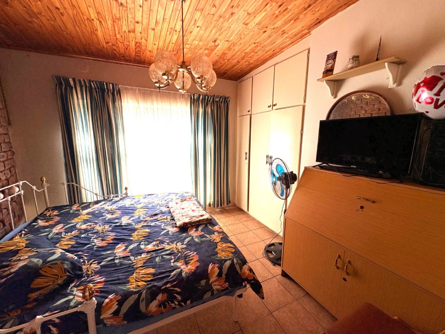 4 Bedroom Property for Sale in Huttenheights KwaZulu-Natal