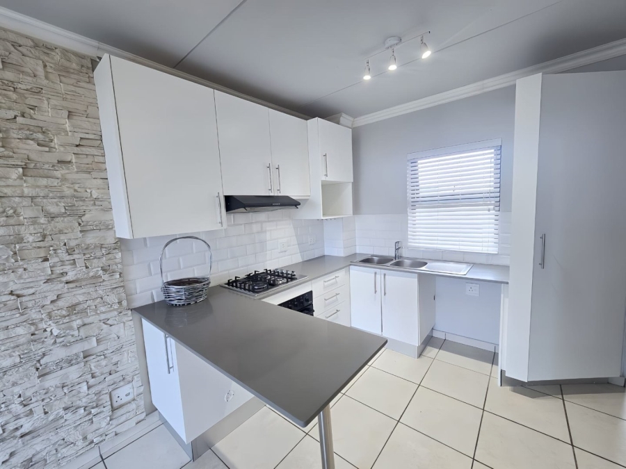 To Let 1 Bedroom Property for Rent in Ballitoville KwaZulu-Natal