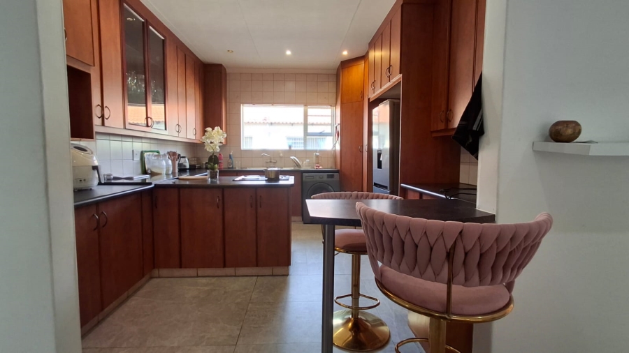  Bedroom Property for Sale in Pioneer Park KwaZulu-Natal