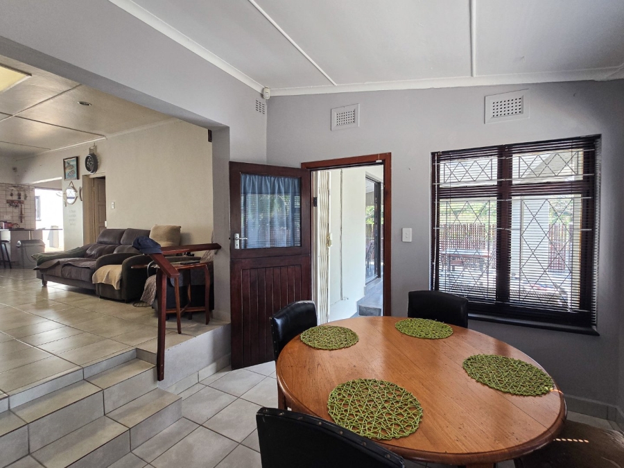 4 Bedroom Property for Sale in Southport KwaZulu-Natal