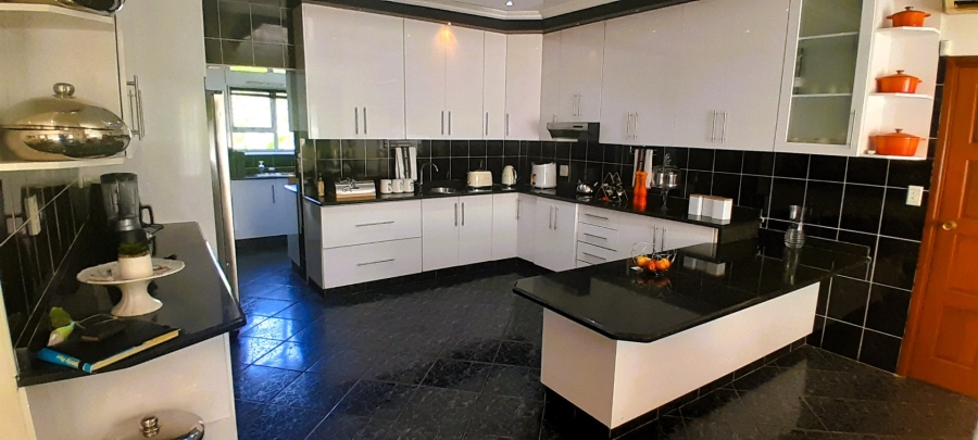 4 Bedroom Property for Sale in Shelly Beach KwaZulu-Natal