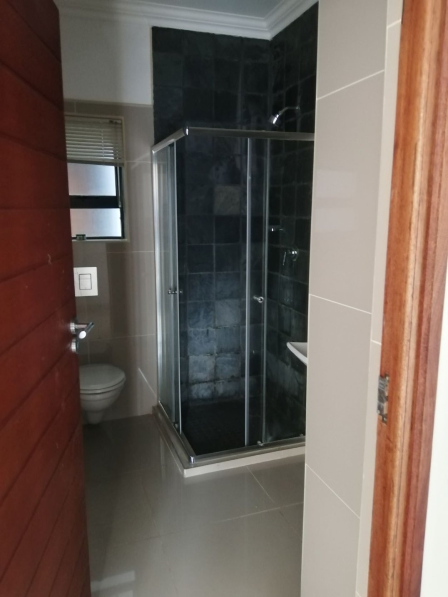 To Let 2 Bedroom Property for Rent in Umhlanga Ridge KwaZulu-Natal