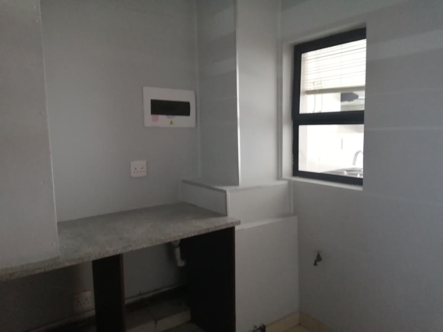 To Let 2 Bedroom Property for Rent in Umhlanga Ridge KwaZulu-Natal