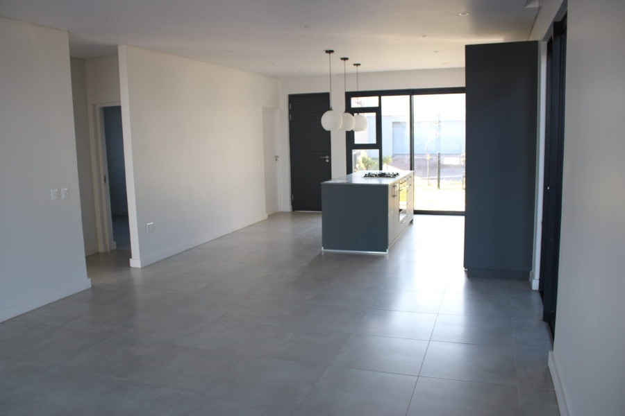To Let 3 Bedroom Property for Rent in Sibaya Precinct KwaZulu-Natal
