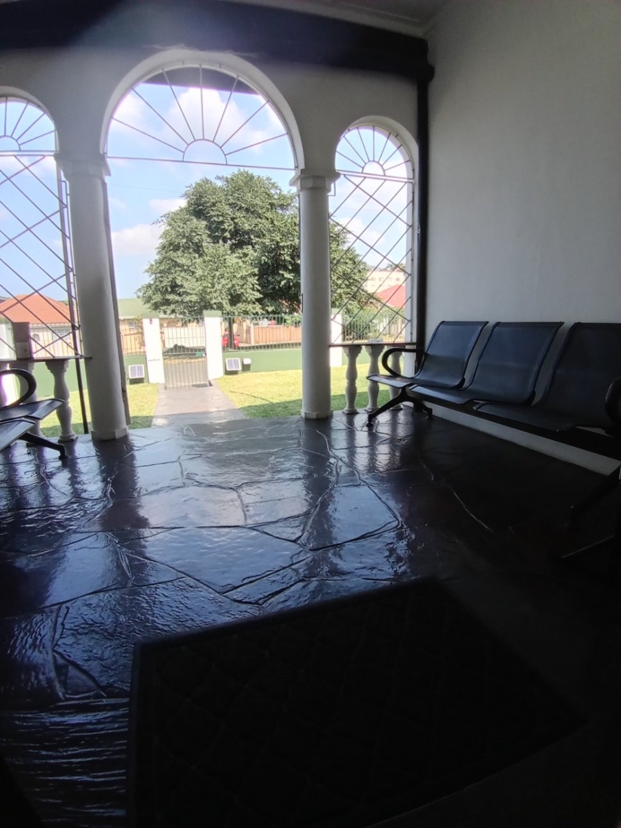 3 Bedroom Property for Sale in Glenwood KwaZulu-Natal