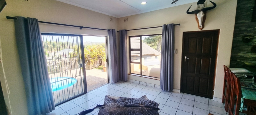 6 Bedroom Property for Sale in Shelly Beach KwaZulu-Natal
