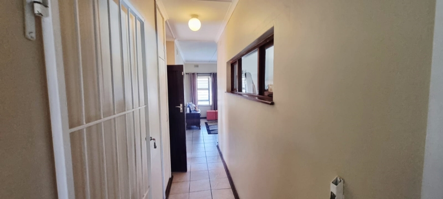 6 Bedroom Property for Sale in Shelly Beach KwaZulu-Natal