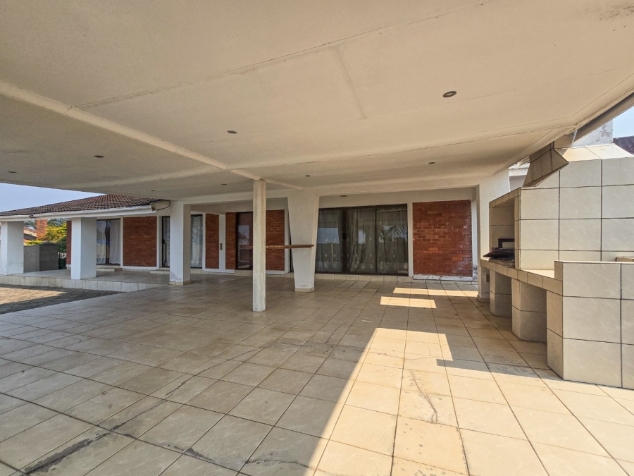 5 Bedroom Property for Sale in Ramsgate KwaZulu-Natal