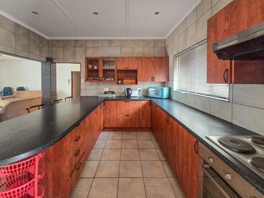 5 Bedroom Property for Sale in Ramsgate KwaZulu-Natal