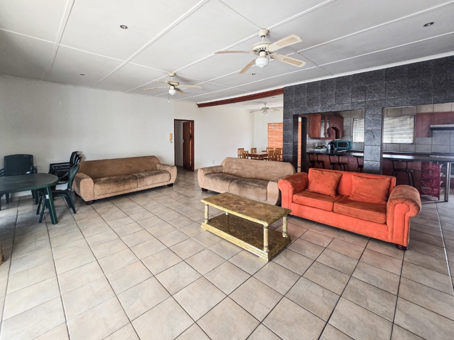 5 Bedroom Property for Sale in Ramsgate KwaZulu-Natal