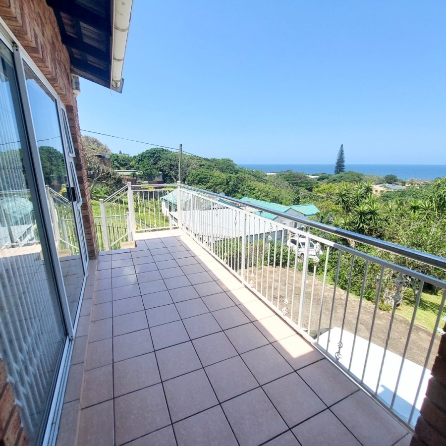 6 Bedroom Property for Sale in Sea Park KwaZulu-Natal