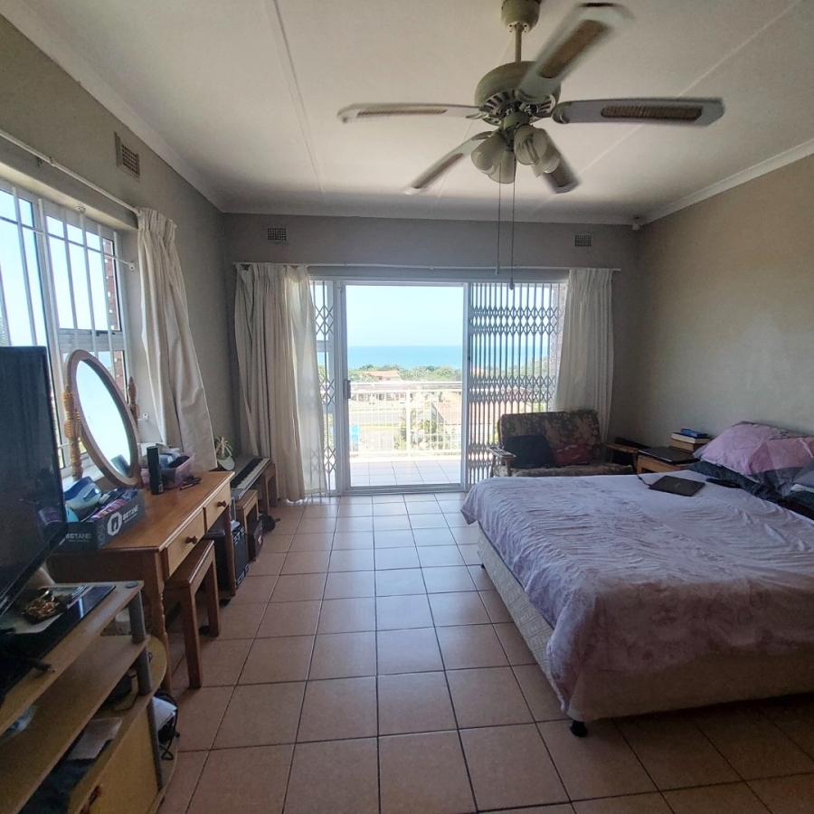 6 Bedroom Property for Sale in Sea Park KwaZulu-Natal
