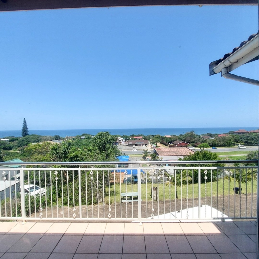 6 Bedroom Property for Sale in Sea Park KwaZulu-Natal