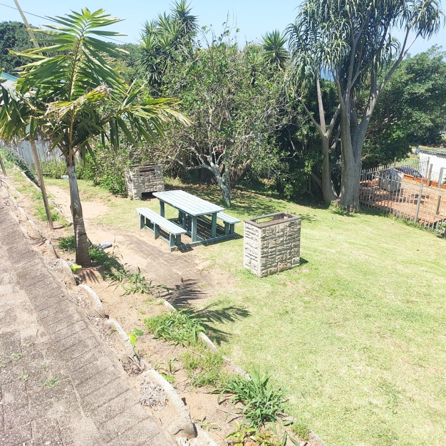 6 Bedroom Property for Sale in Sea Park KwaZulu-Natal