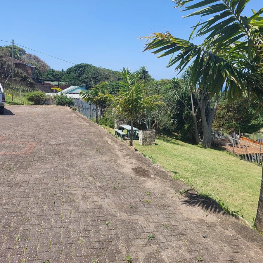 6 Bedroom Property for Sale in Sea Park KwaZulu-Natal
