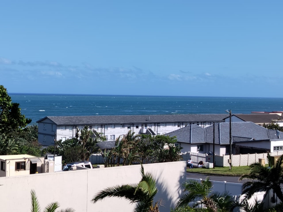 2 Bedroom Property for Sale in Uvongo KwaZulu-Natal