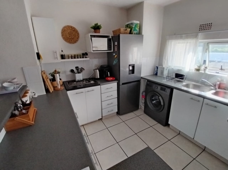 2 Bedroom Property for Sale in Uvongo KwaZulu-Natal