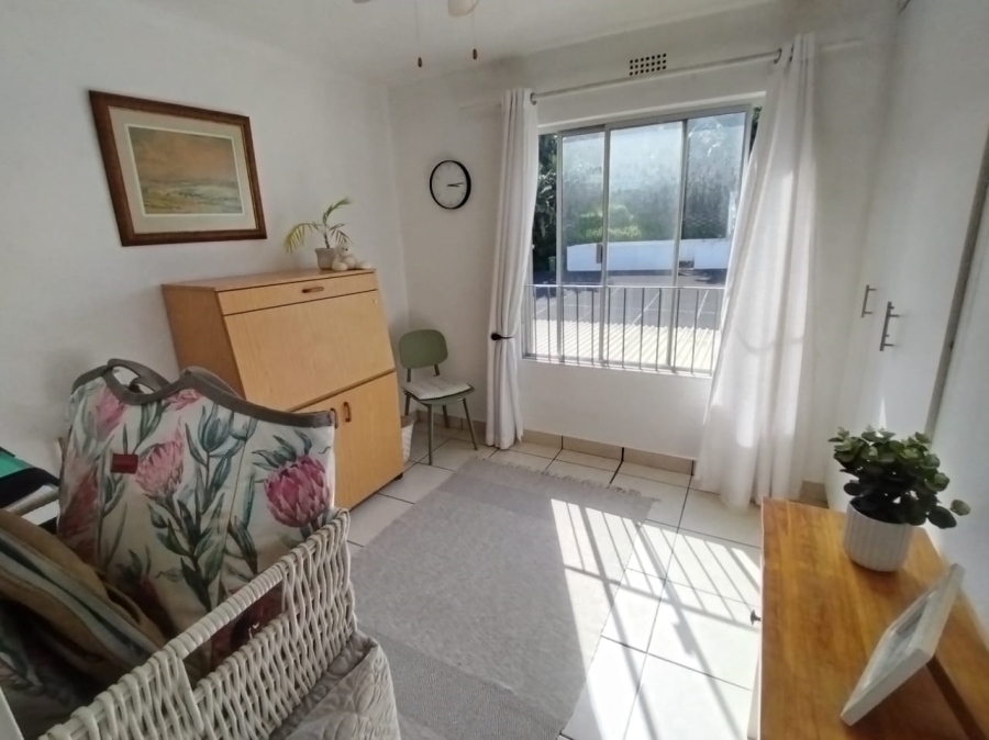 2 Bedroom Property for Sale in Uvongo KwaZulu-Natal