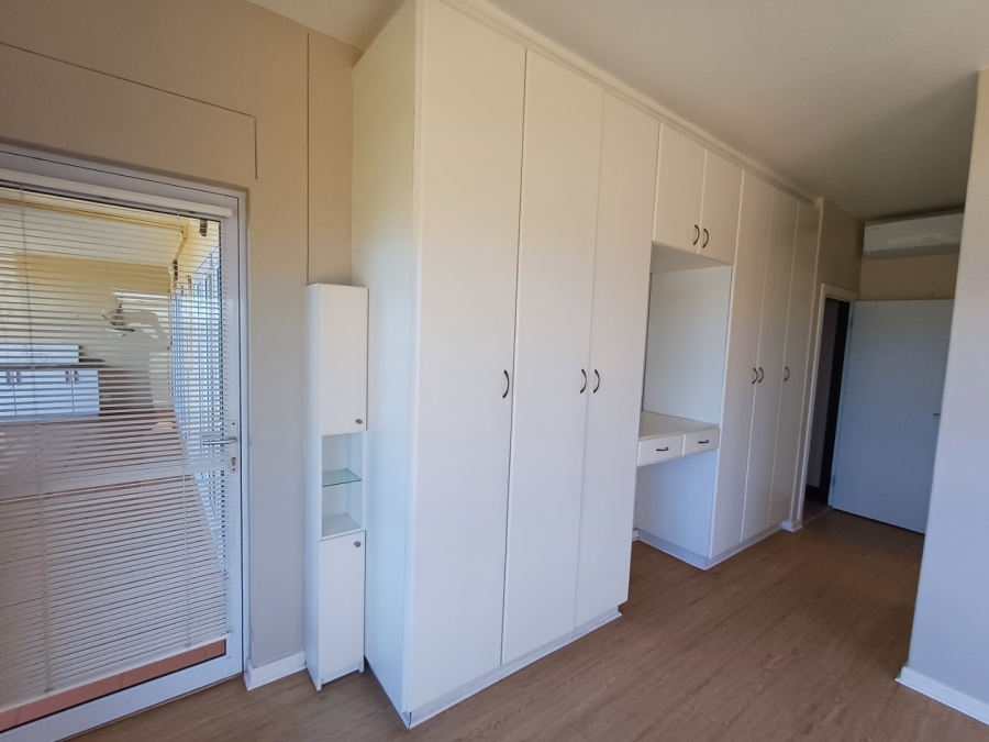 4 Bedroom Property for Sale in Lawrence Rocks KwaZulu-Natal