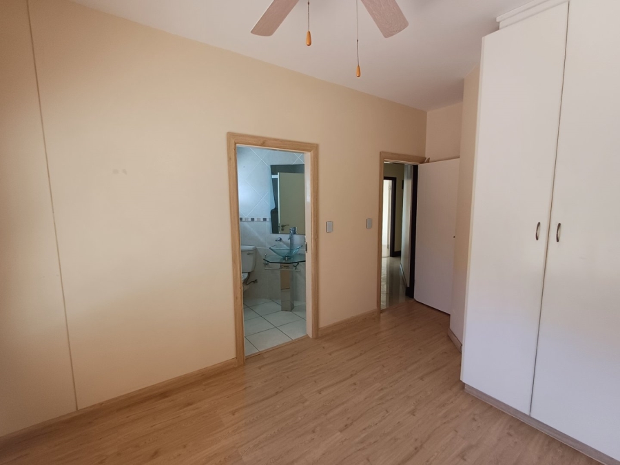 4 Bedroom Property for Sale in Lawrence Rocks KwaZulu-Natal