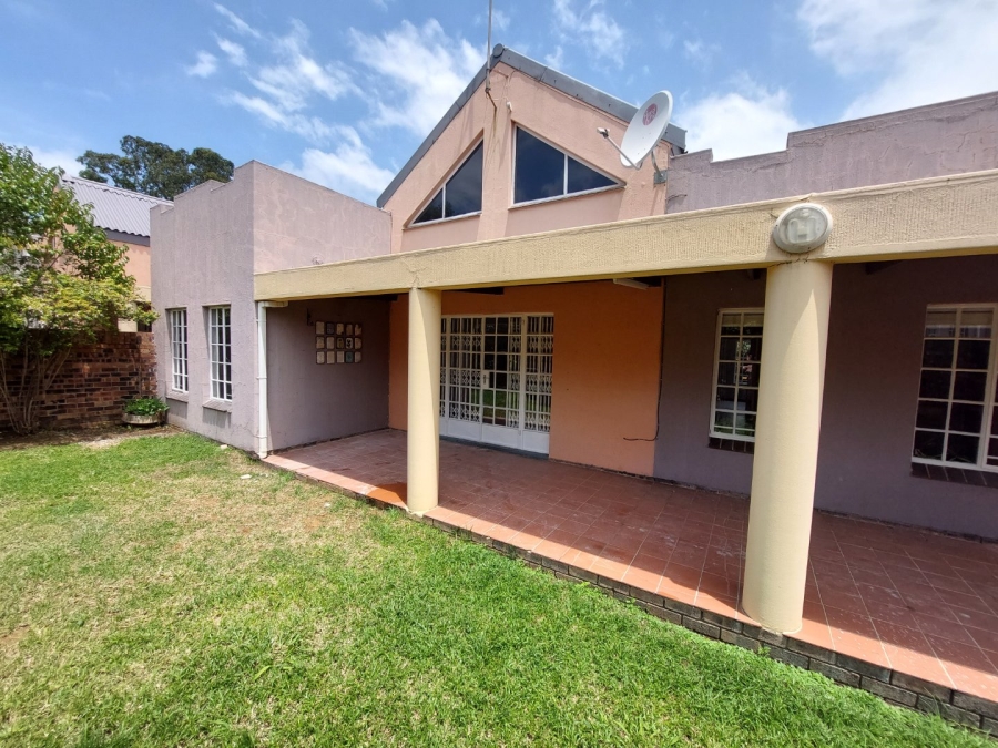 3 Bedroom Property for Sale in Aviary Hill KwaZulu-Natal