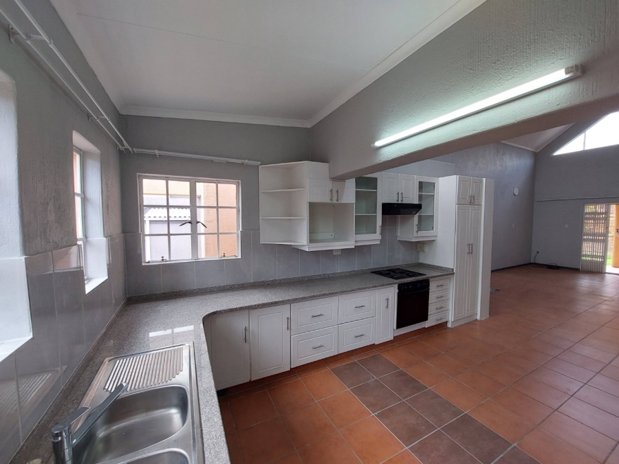 3 Bedroom Property for Sale in Aviary Hill KwaZulu-Natal