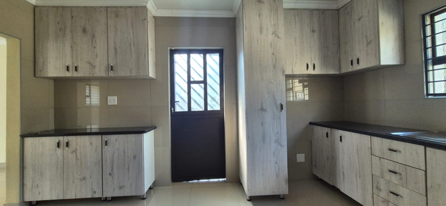 3 Bedroom Property for Sale in Pioneer Park KwaZulu-Natal