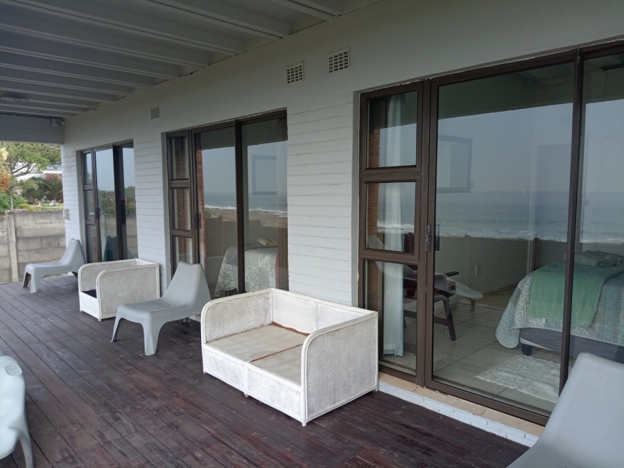 6 Bedroom Property for Sale in Uvongo Beach KwaZulu-Natal