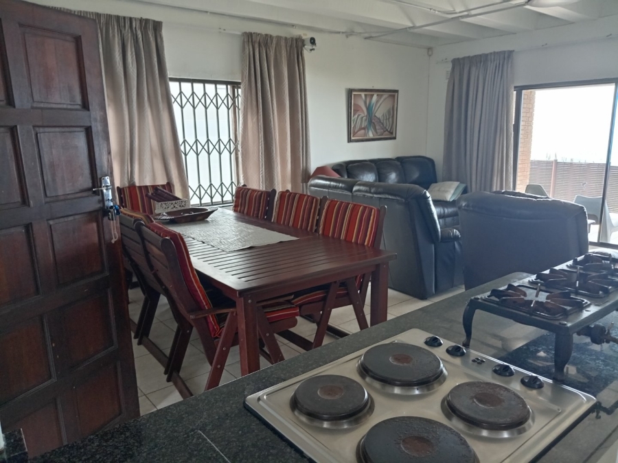 6 Bedroom Property for Sale in Uvongo Beach KwaZulu-Natal