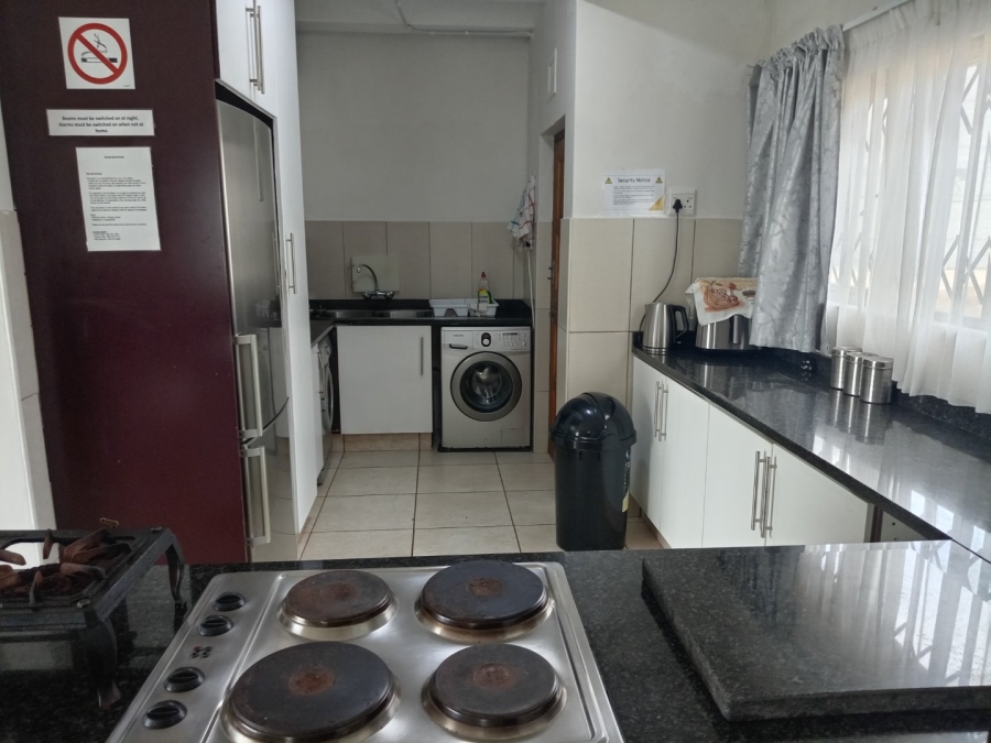 6 Bedroom Property for Sale in Uvongo Beach KwaZulu-Natal