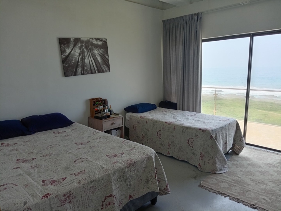 6 Bedroom Property for Sale in Uvongo Beach KwaZulu-Natal